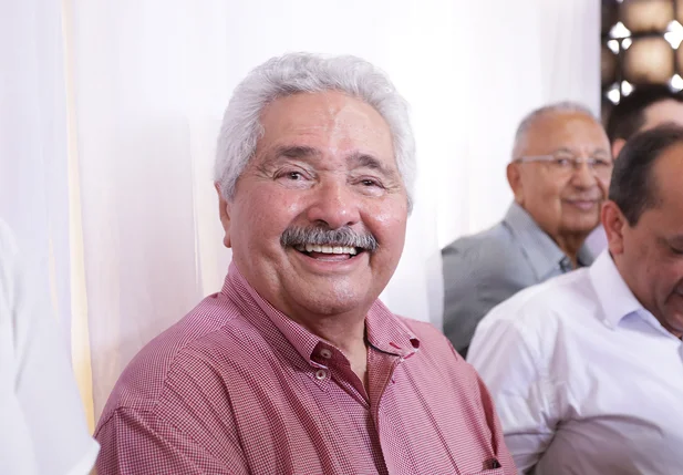 Elmano Férrer