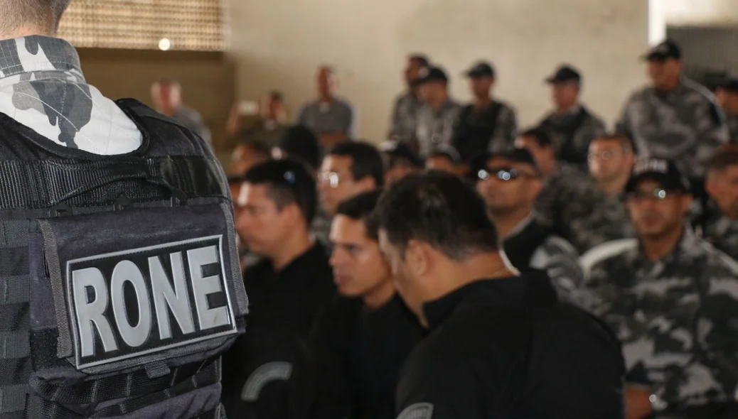 Policiais do BPRone, local da solenidade