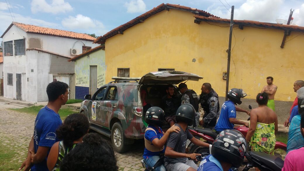 Polícia Militar de Floriano prende assaltantes em flagrante