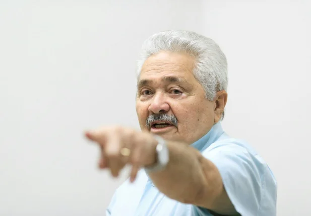 Senador Elmano Férrer