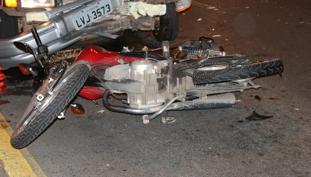Acidente ocorreu na Avenida Marechal Castelo Branco