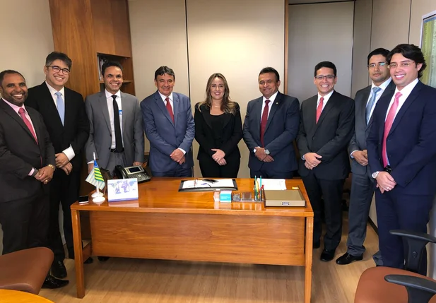 Deputada Rejane Dias reassumi o cargo