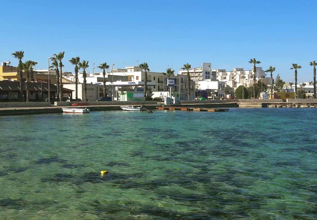 Porto Cesareno, na Itália