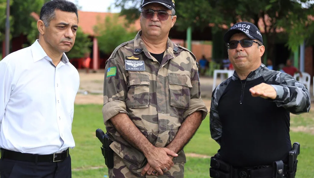 Secretario reunido com a Forca Tática e Btap 