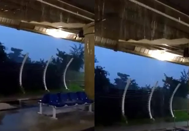 Usuário registra infiltração no Terminal Livramento, na zona sudeste de Teresina