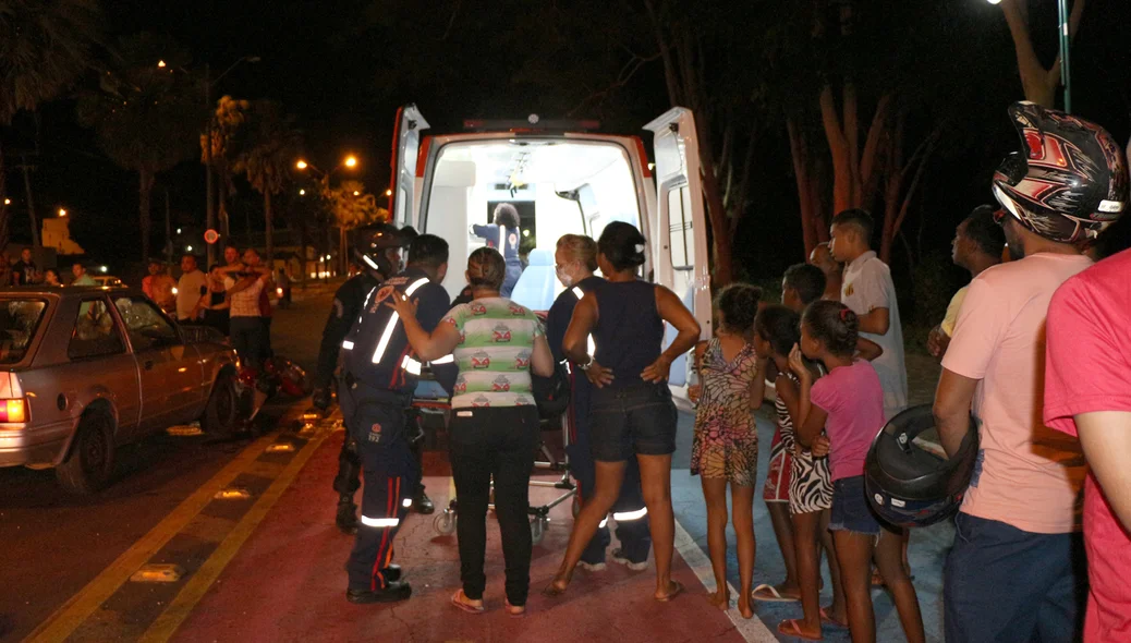 Vítimas foram atendidas pela ambulância do Samu