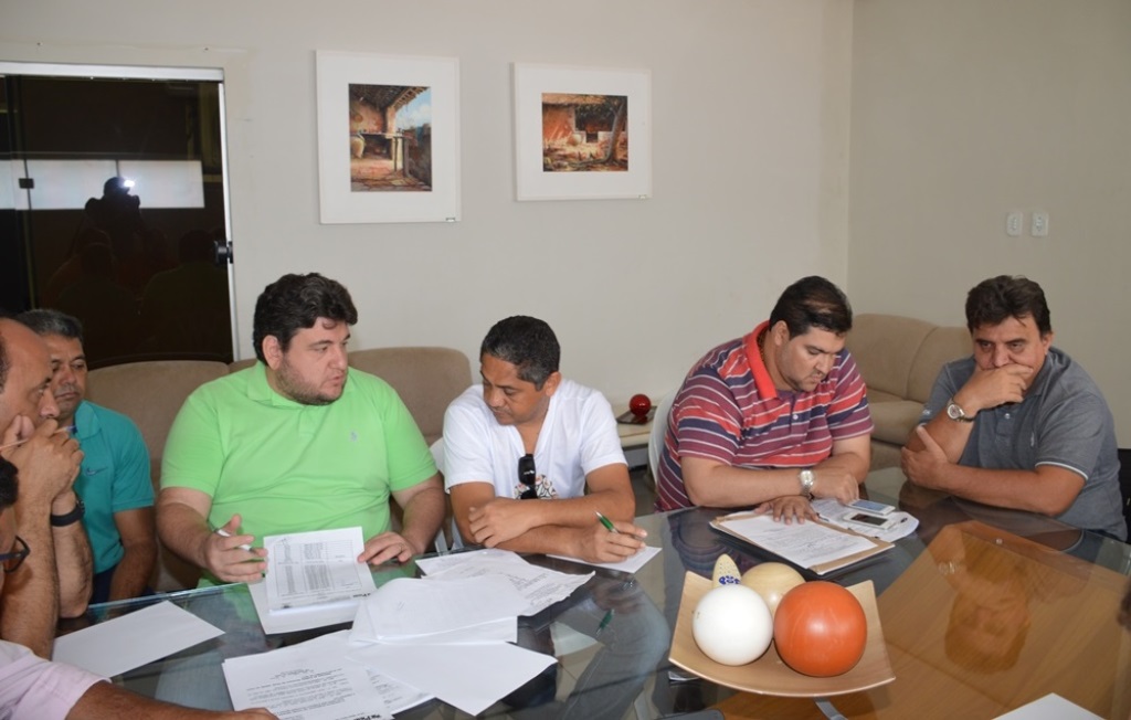 Apesar do debate vereadores não chegaram a um consenso