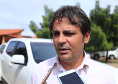 Prefeito Róger Linhares