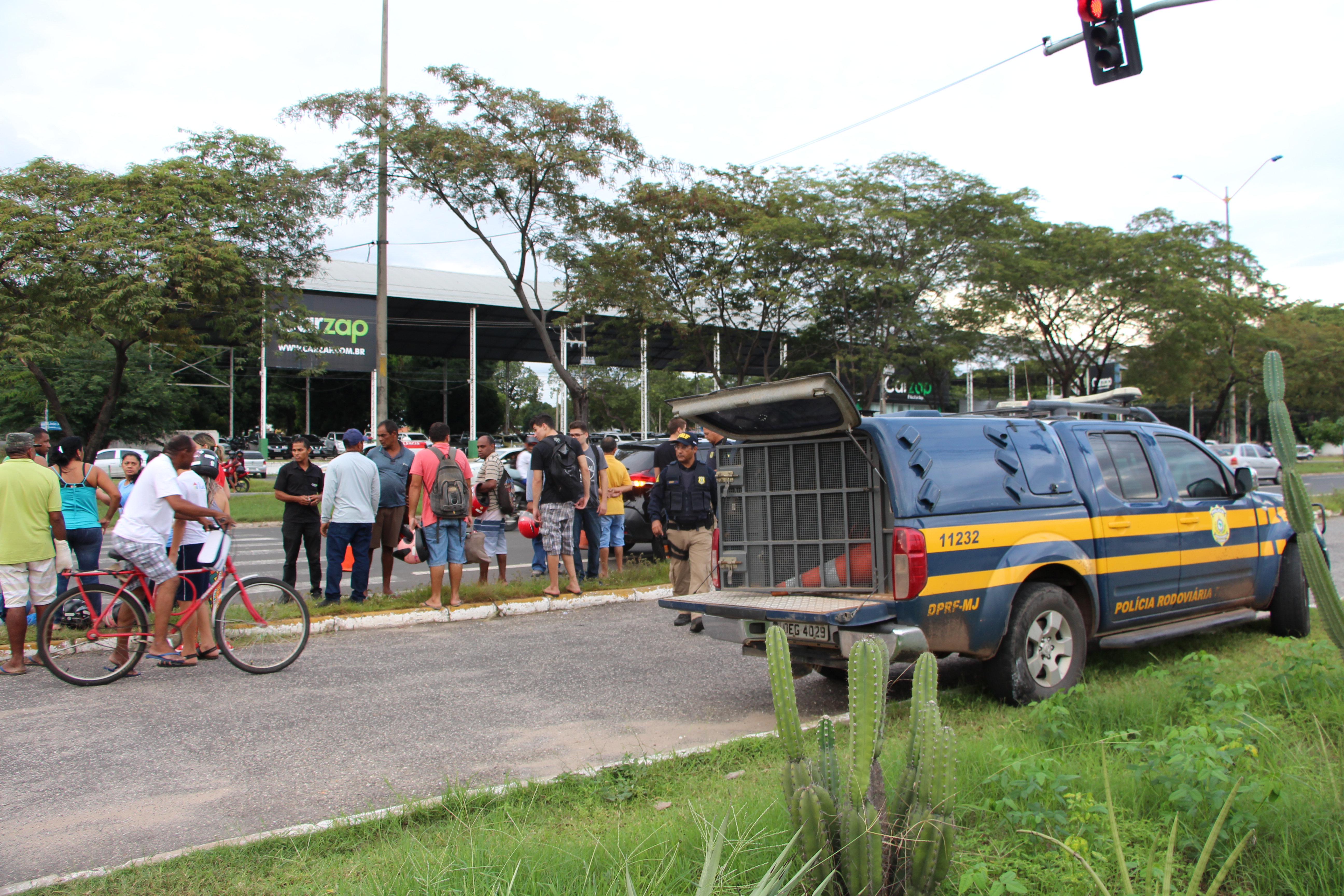 Acidente na avenida João XXIII