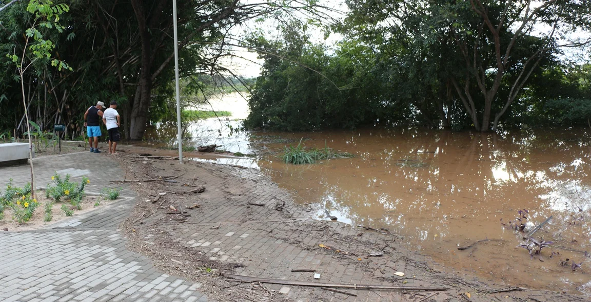 Nível da água está reduzindo