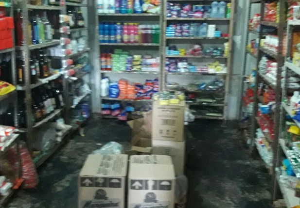 Mercearia foi interditada pela vigilância Sanitária em Teresina 