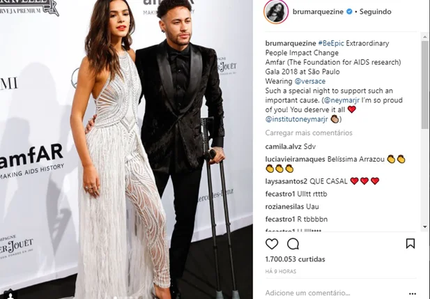 Bruna Marquezine e Neymar no baile da Amfar