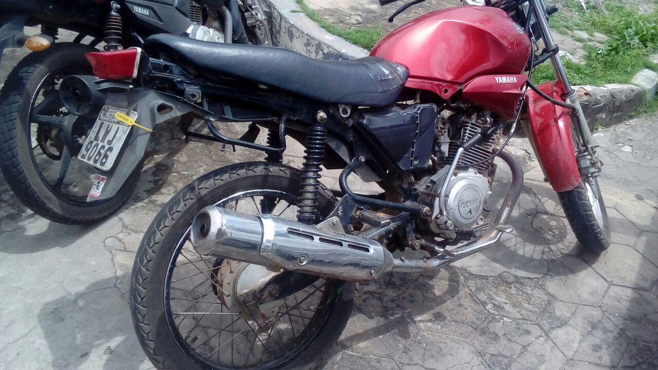 Dupla é presa ao tentar vender moto roubada em Floriano