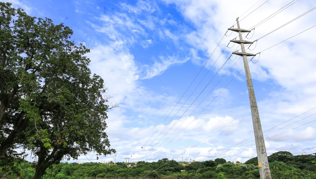 Poste próximo do Rio Poti