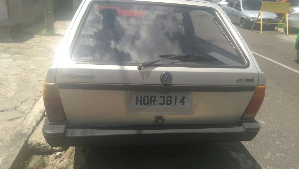 Também foi apreendido um veículo modelo Parati