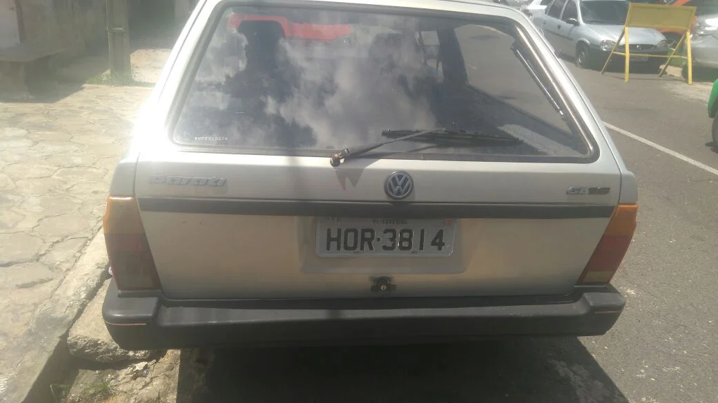 Também foi apreendido um veículo modelo Parati