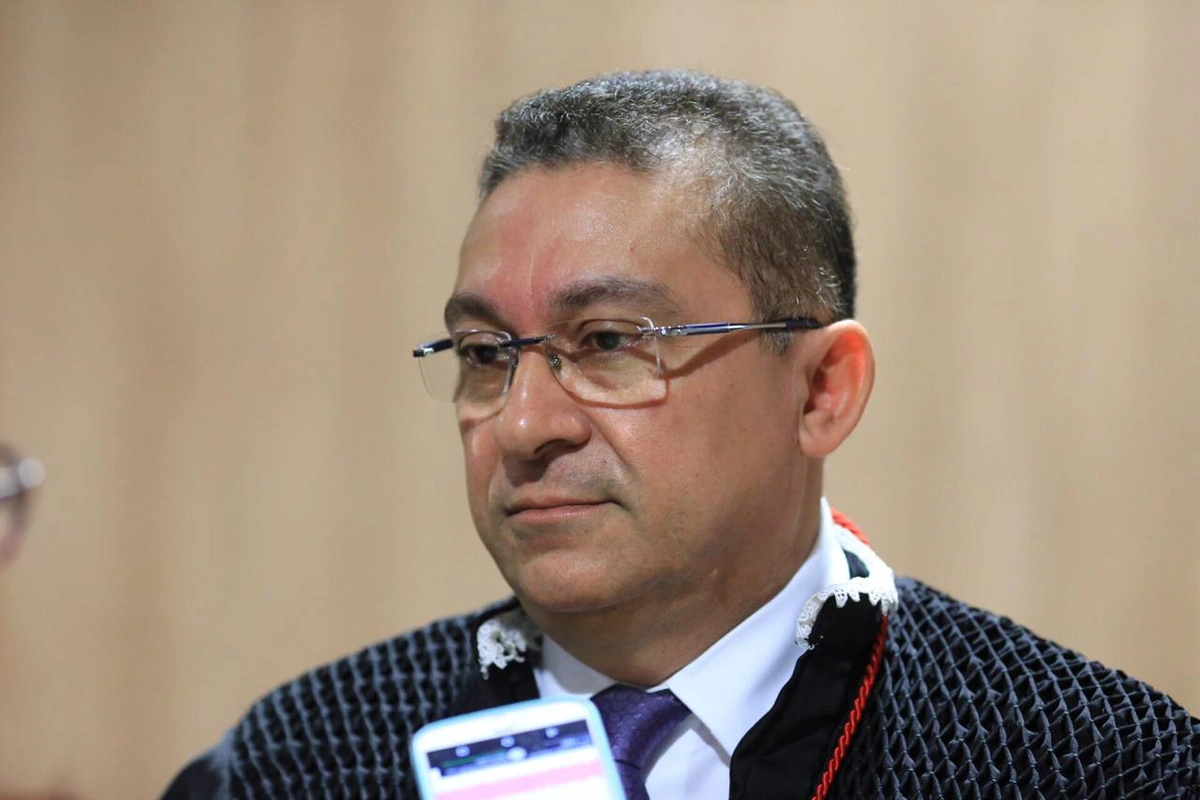 Promotor Ubiraci Rocha