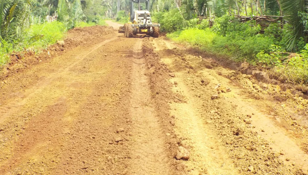 Estrada vicinal que liga o município de Esperantina a cidade de Barras