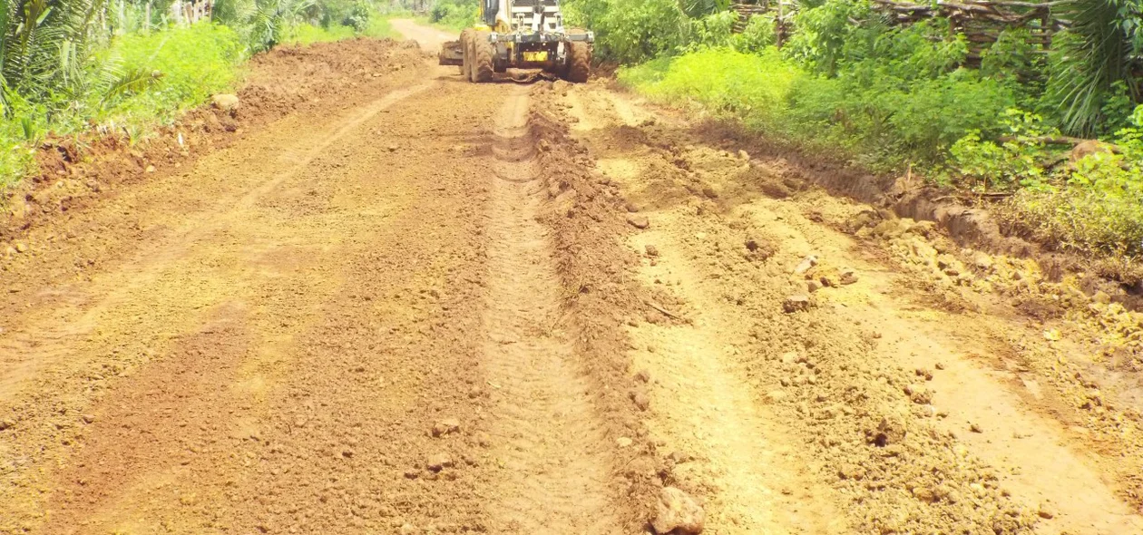 Estrada vicinal que liga o município de Esperantina a cidade de Barras
