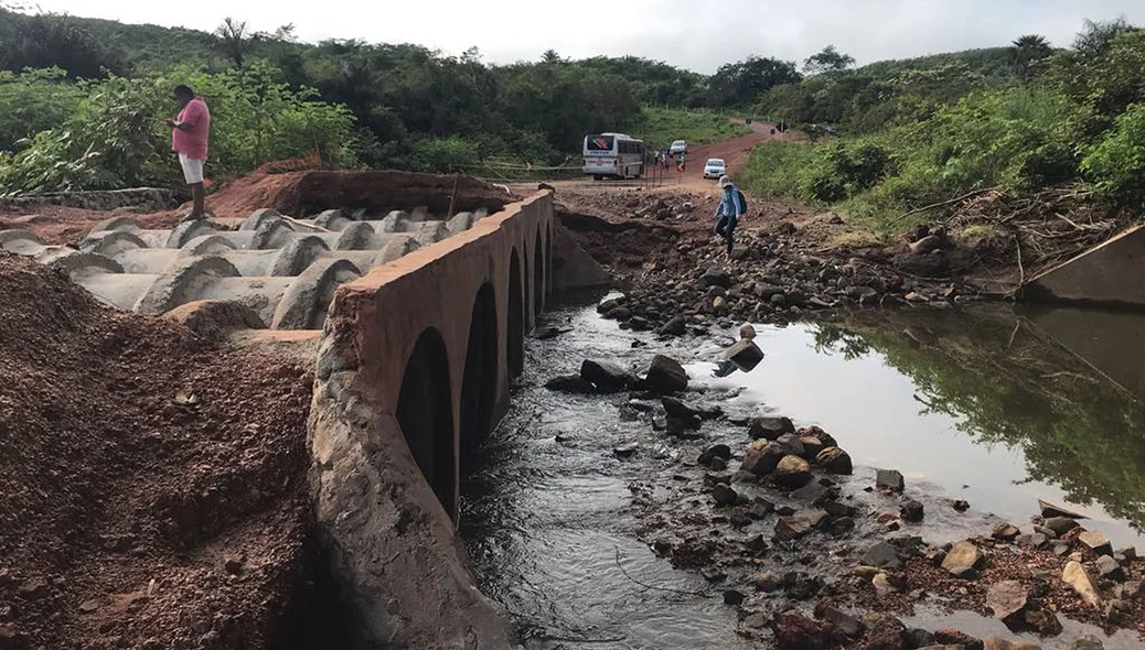 Exército está trabalhando na reconstrução do desvio da BR-222 