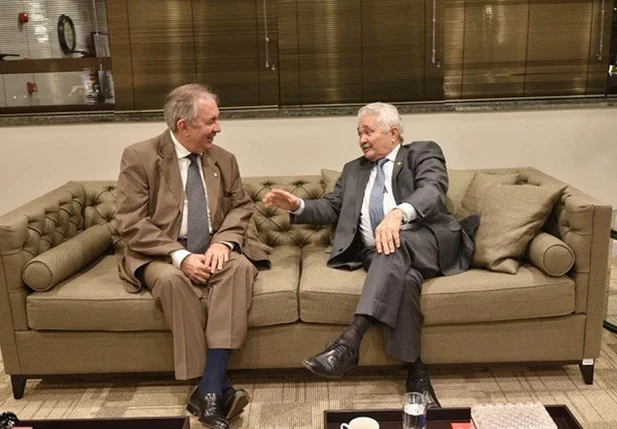 João Henrique e Elmano Férrer