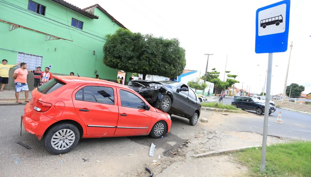 Motorista do Palio perdeu o controle