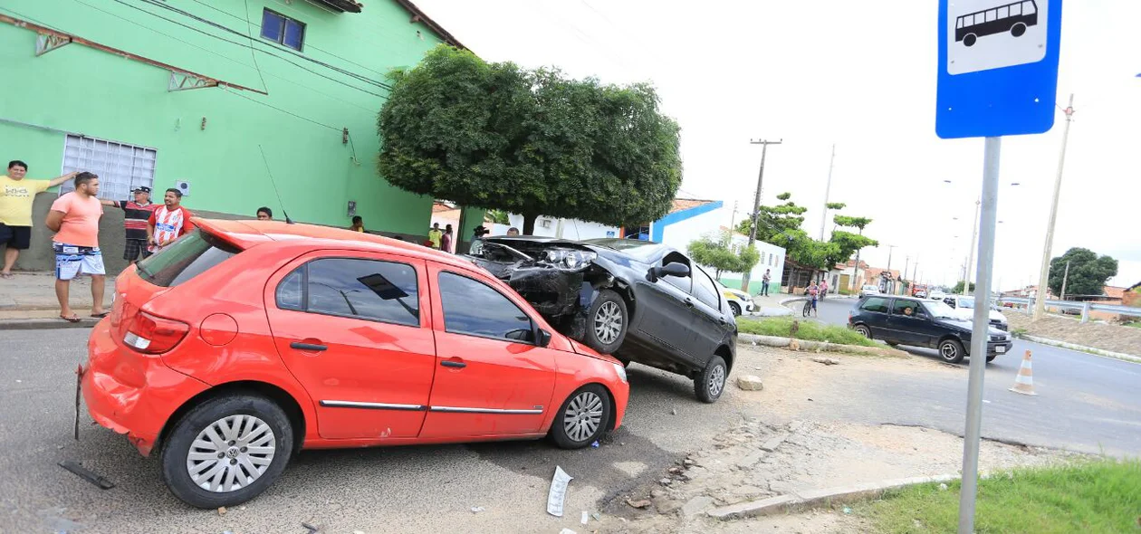 Motorista do Palio perdeu o controle
