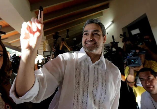 Mario Abdio Benítez é eleito presidente do Paraguai