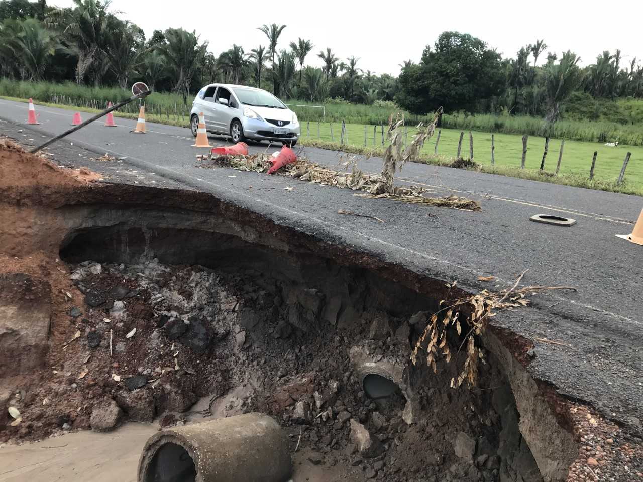 Condições precárias da PI-112