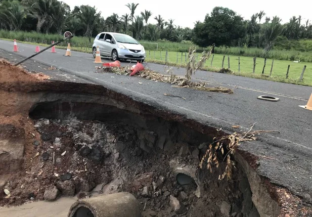 Condições precárias da PI-112