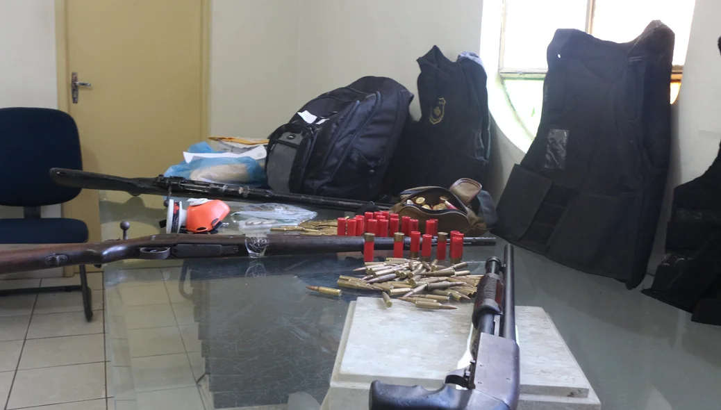 Armas na sede da Greco