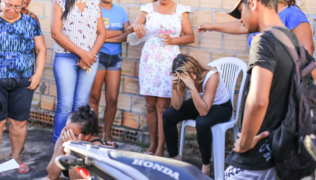 Familiares triste com a morte de Luiz