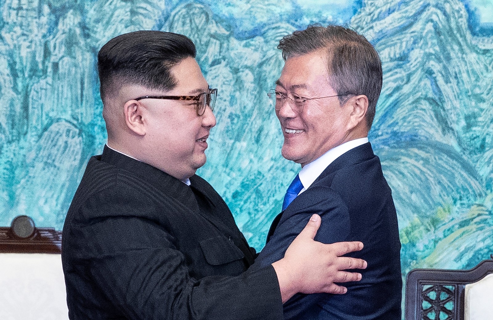 Líder da Coreia do Norte, Kim Jong-un e presidente da Coreia do Sul, Moon Jae-in