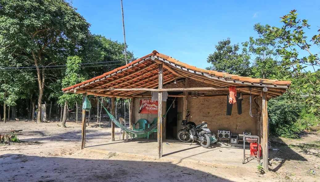 Muitas casas nesse terreno 