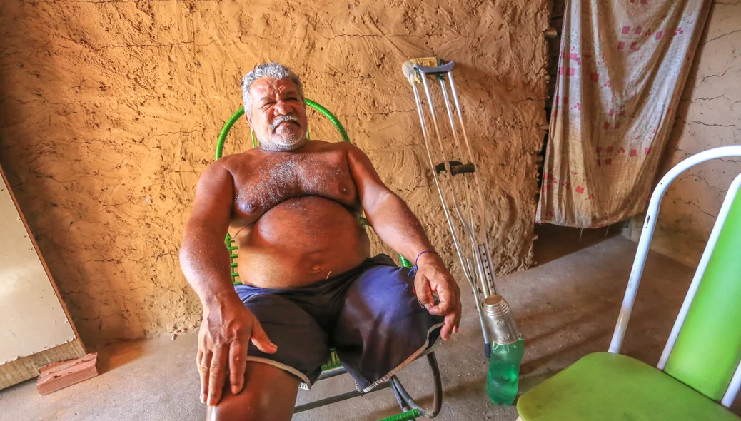 Seu João, morador do Povoado Árvores Verdes 