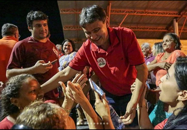 Governador em ato em prol de Lula em Campo Maior