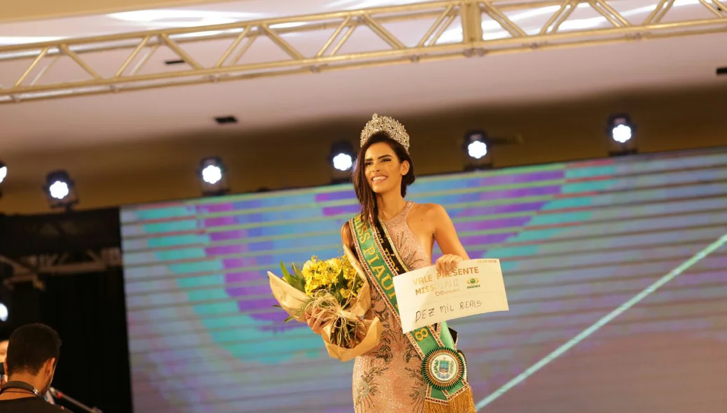 Miss Piauí 2018, Naiely Lima
