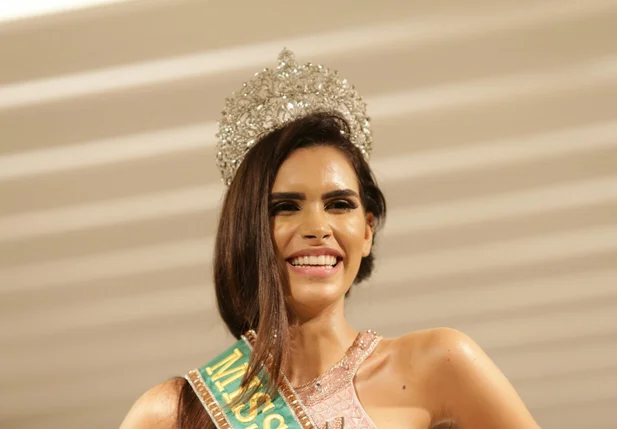 Naiely Lima é eleita a Miss Piauí Be Emotion 2018