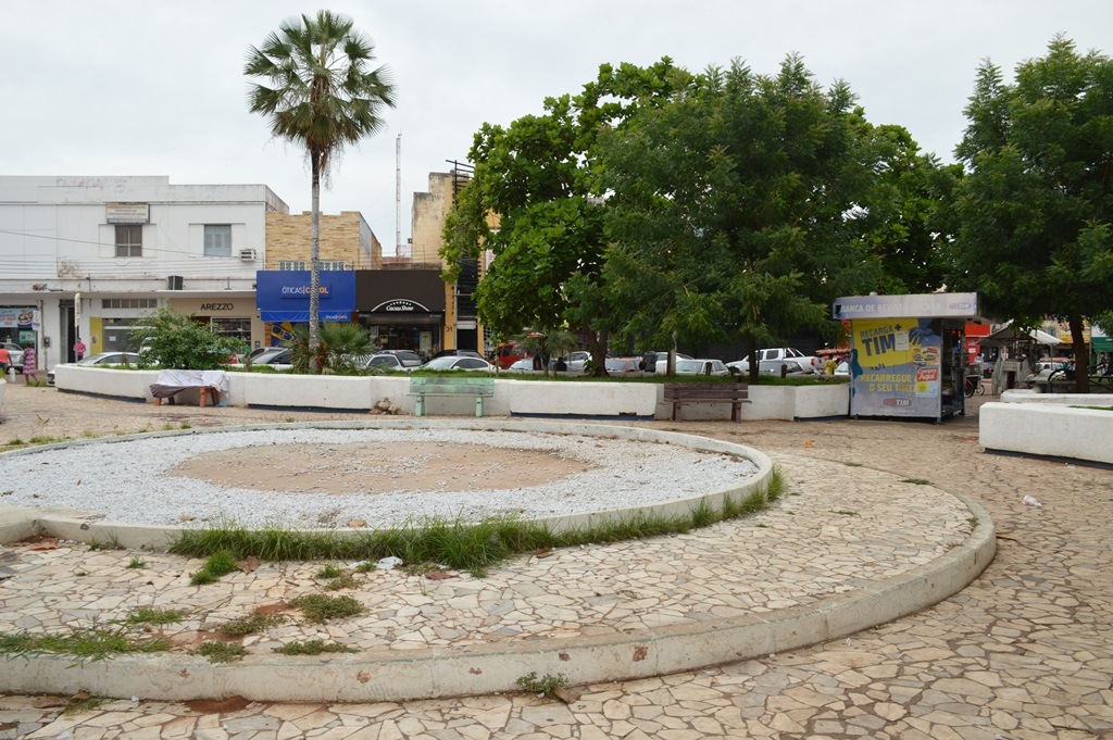 Após saída dos trailers praça será revitalizada
