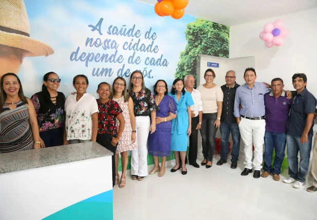 Prefeita Vilma Amorim entrega inaugura centro de especialidades odontológicas 