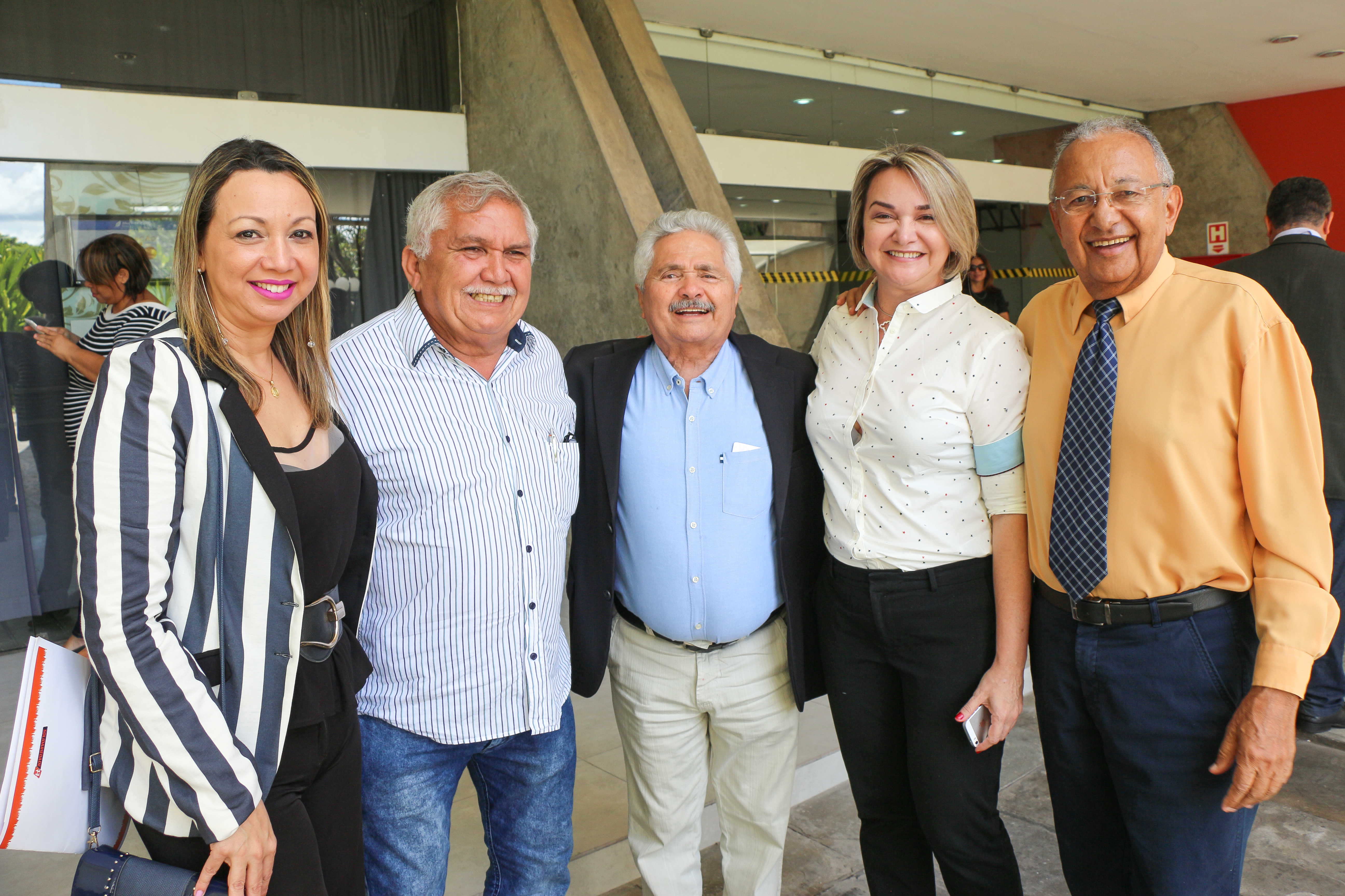Andréia, Menandro, Elmano, Major Elizete e Dr. Pessoa