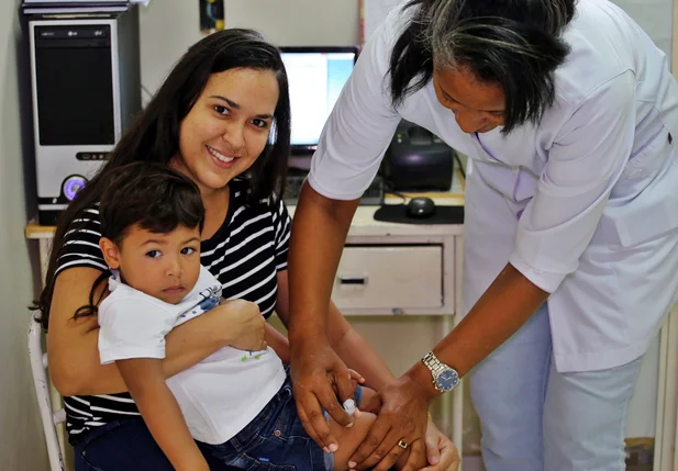 Campanha de vacinação em Altos