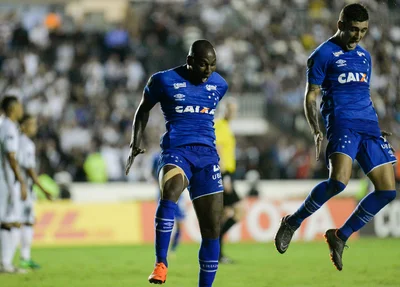Cruzeiro durante partida contra o Vasco pela Libertadores