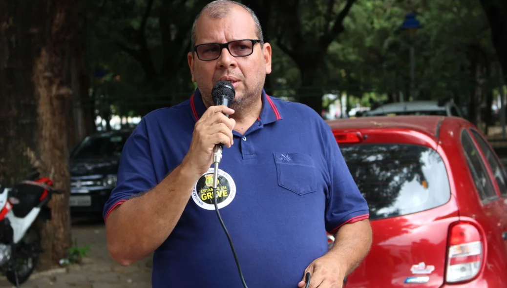 Constantino Júnior, presidente do Sinpolpi