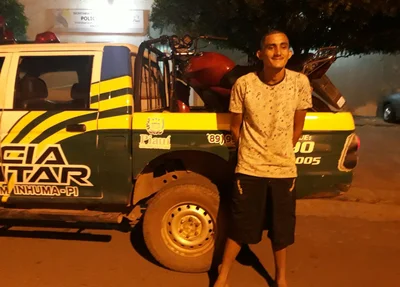 Lucas Freitas Rodrigues Martins foi preso em flagrante após roubar motocicleta