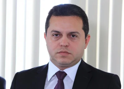 Delegado Carlos César