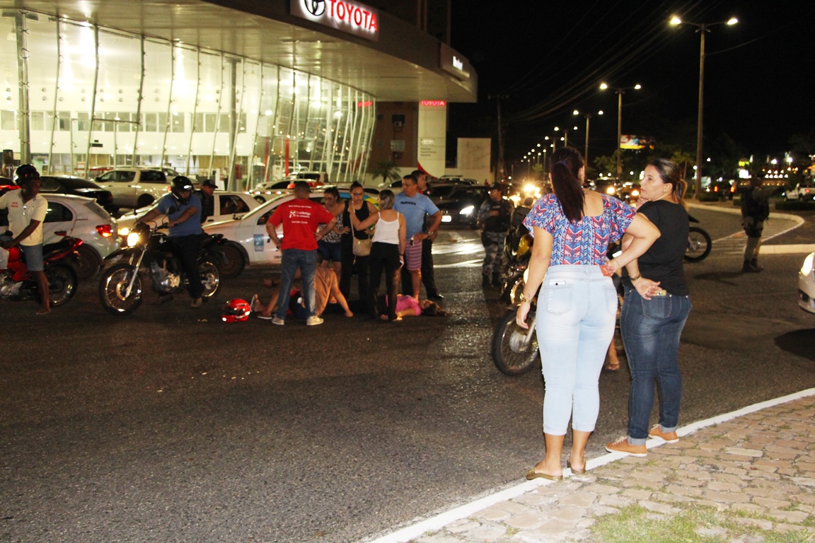 Acidente aconteceu na rotatória da concessionária Newland