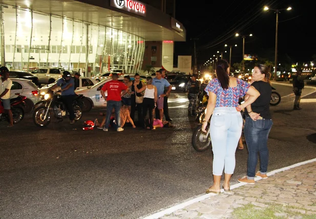 Acidente aconteceu na rotatória da concessionária Newland