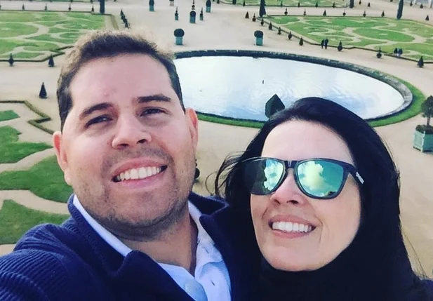 Rodrigo Nogueira e Luana Regina