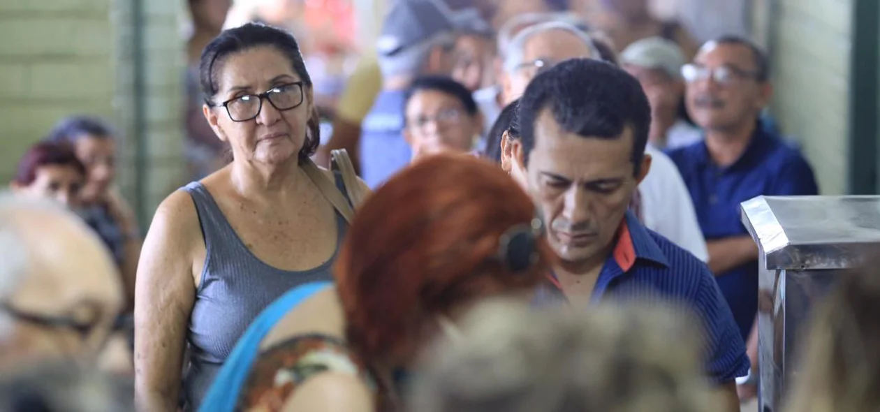 Fila no Hospital da Primavera